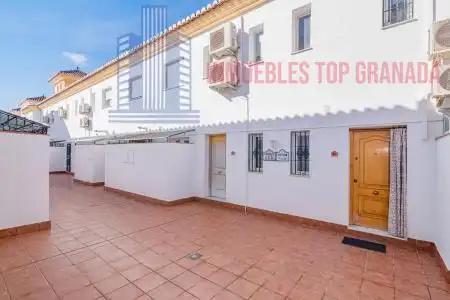 Dúplex en venta en Torre de Comares, Barrio de Zaidín