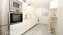 Kitchen of Flat for sale in  Valencia Capital  with Air Conditioner, Heating and Balcony