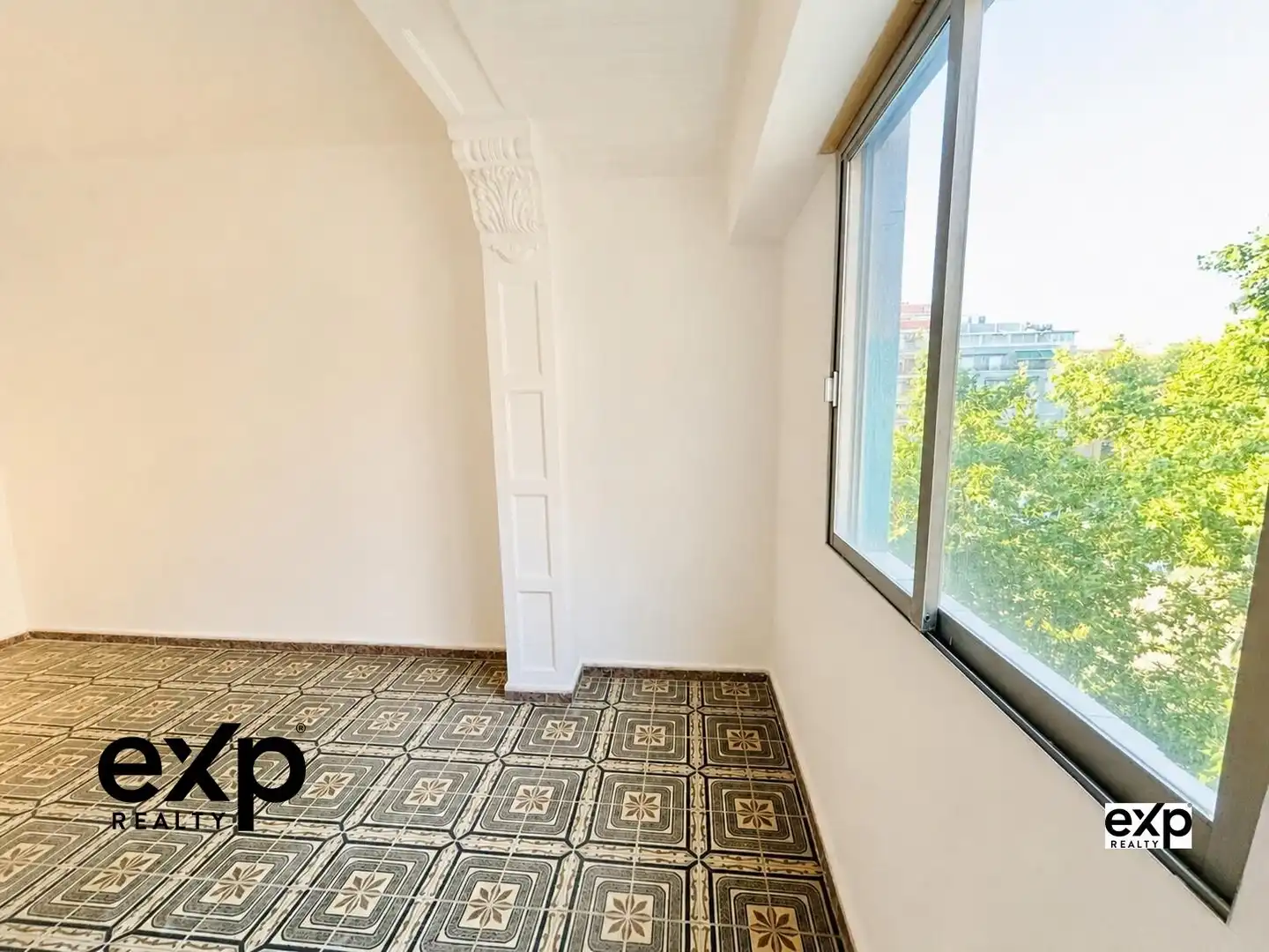 Terraza de Piso en venta en Valencia con Alarma