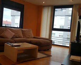 Living room of Apartment for sale in Pontevedra Capital   with Heating, Parquet flooring and Storage room