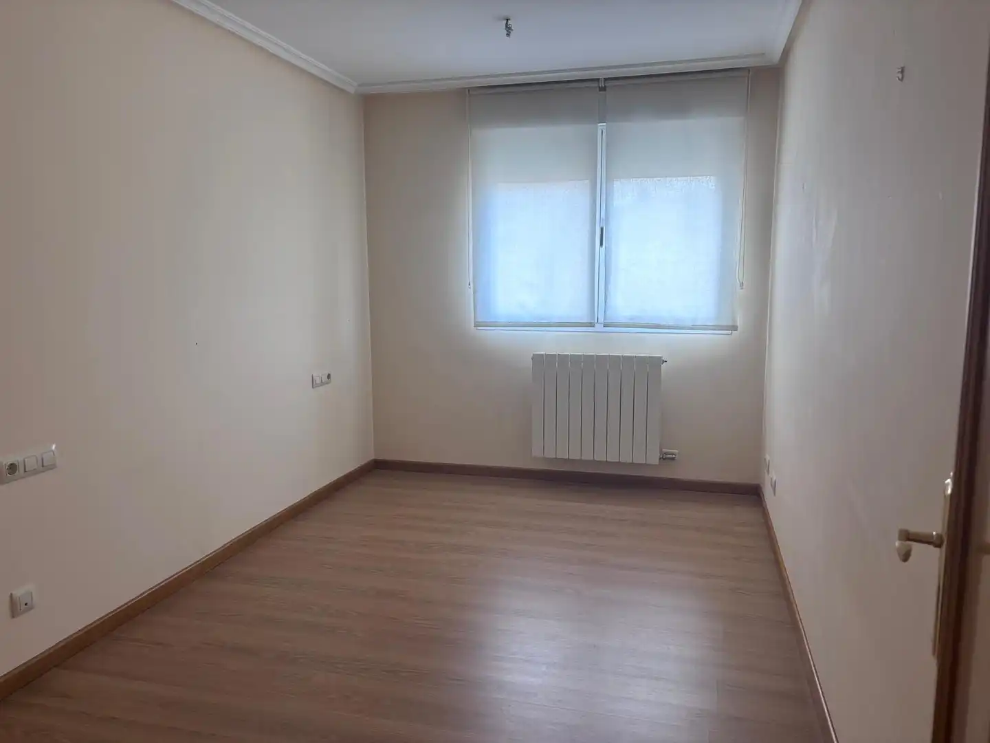 Habitación de Apartamento en venta en Calahorra con Calefacción, Parquet y Terraza