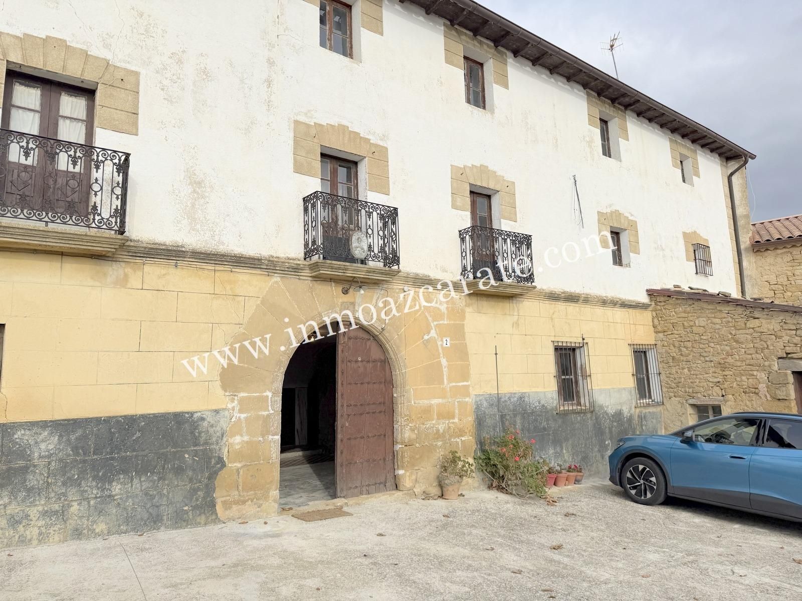 Vista exterior de Casa o xalet en venda en Guesálaz / Gesalatz amb Traster i Balcó