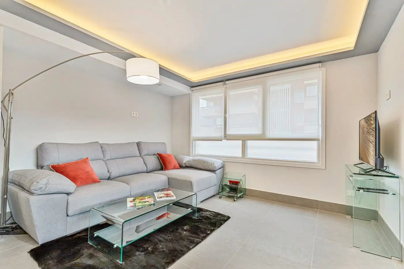 Flat for rent in Avenida DEL MAR, 7, Playa Bajadilla - Puertos