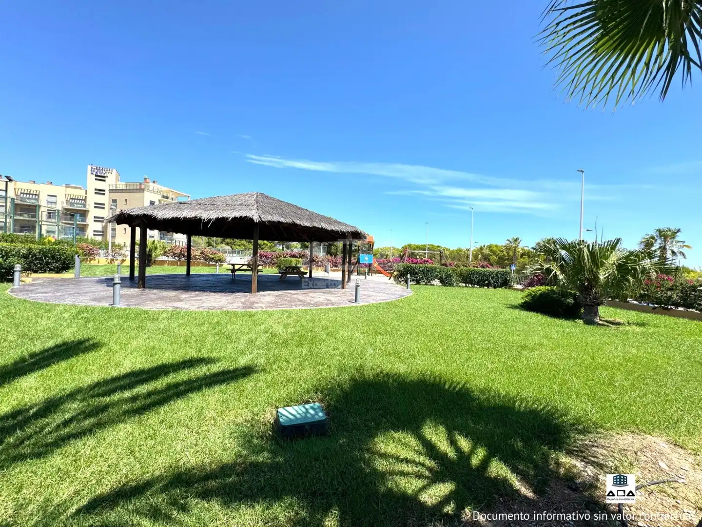 Terrassa de Planta baixa en venda en Alcalà de Xivert amb Aire condicionat, Calefacció i Jardí privat