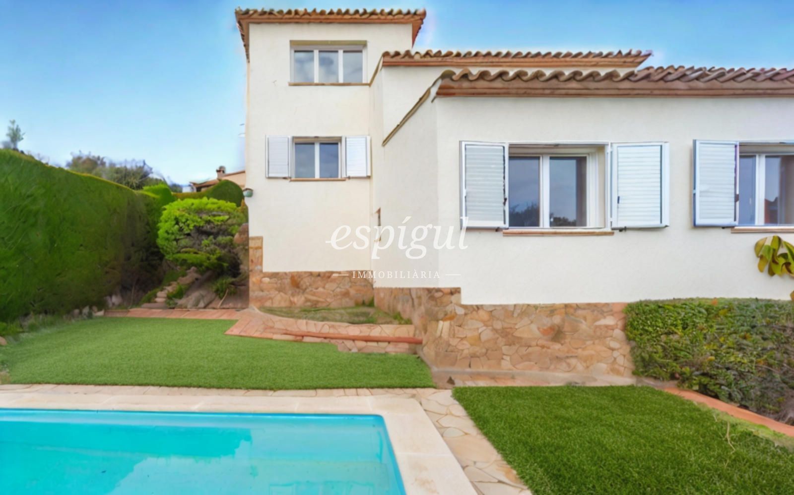 Vista exterior de Casa o xalet en venda en Castell-Platja d'Aro amb Calefacció, Terrassa i Traster