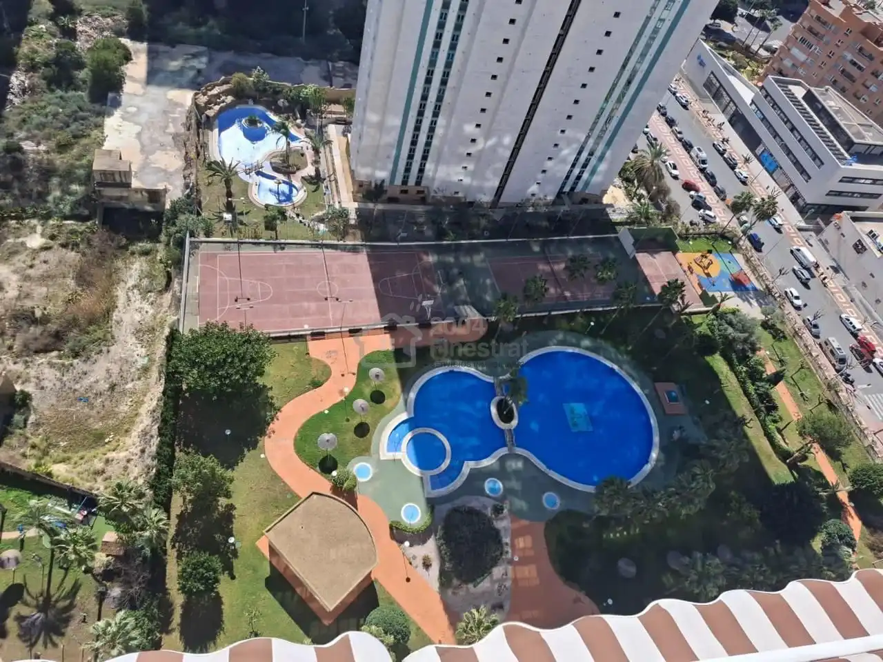 Schwimmbecken von Wohnung zum Verkauf in Villajoyosa / La Vila Joiosa mit Klimaanlage, Terrasse und Abstellraum