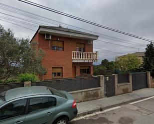 Vista exterior de Casa o xalet en venda en Rubí