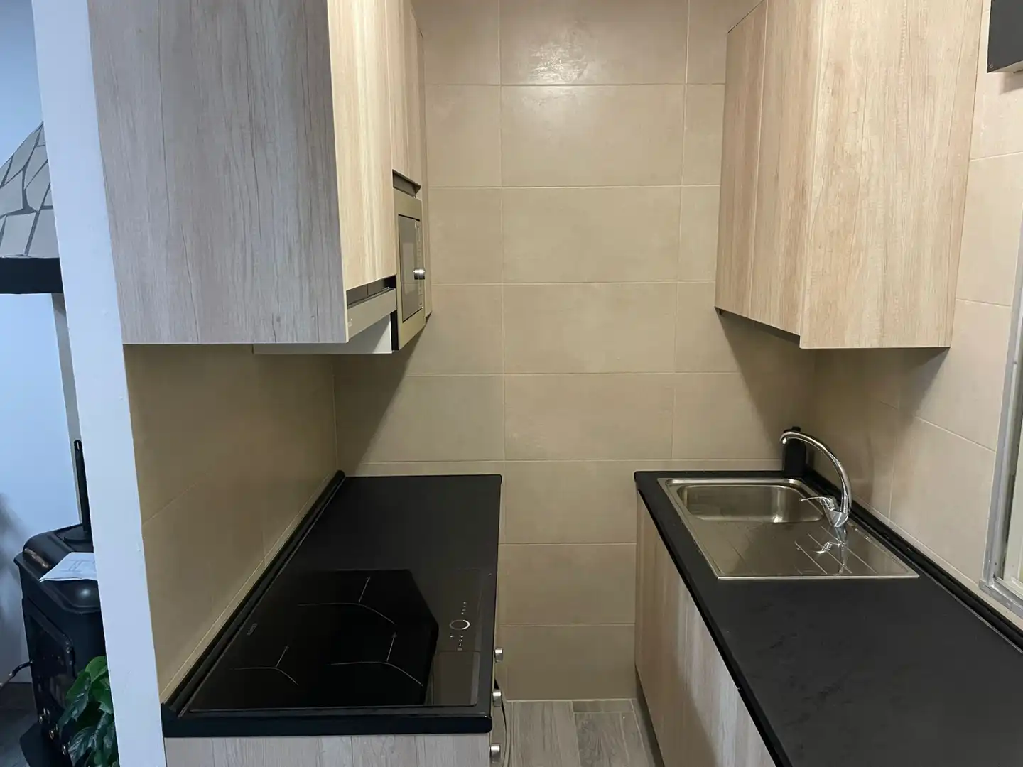 Cuina de Casa o xalet en venda en Santa Cruz del Retamar amb Calefacció, Jardí privat i Terrassa