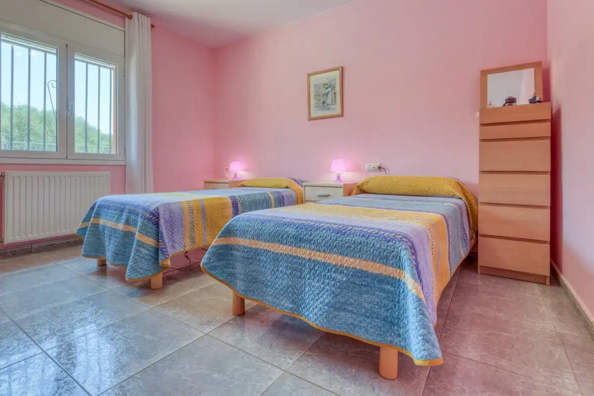 Bedroom of Houses for sale in Llers  with Air Conditioner, Heating and Private garden