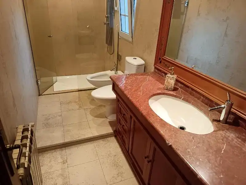 Baño de Casa o chalet en venta en Torrevieja con Aire acondicionado, Calefacción y Jardín privado