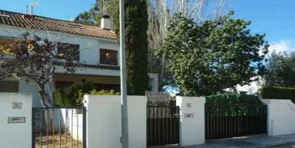 Casa adosada en venda a Rascanya