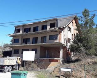 Exterior view of Building for sale in Puente de Domingo Flórez