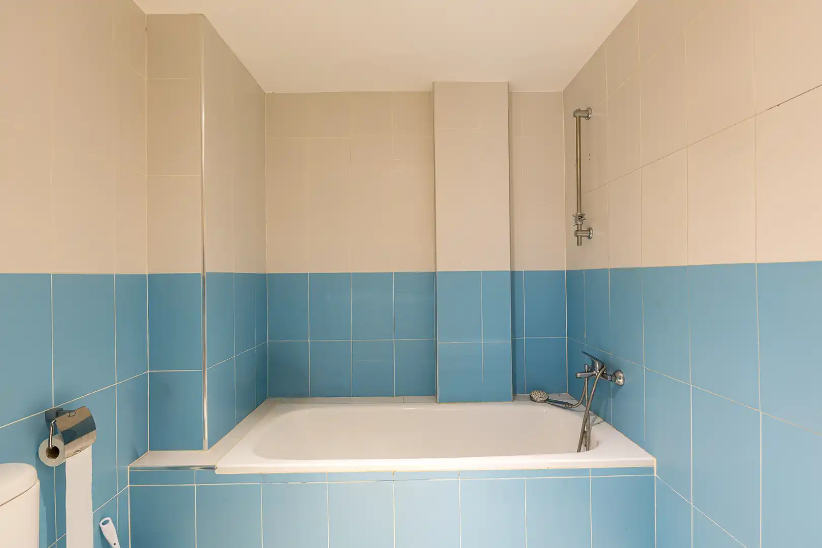 Baño de Ático en venta en Torrelles de Foix con Calefacción y Terraza