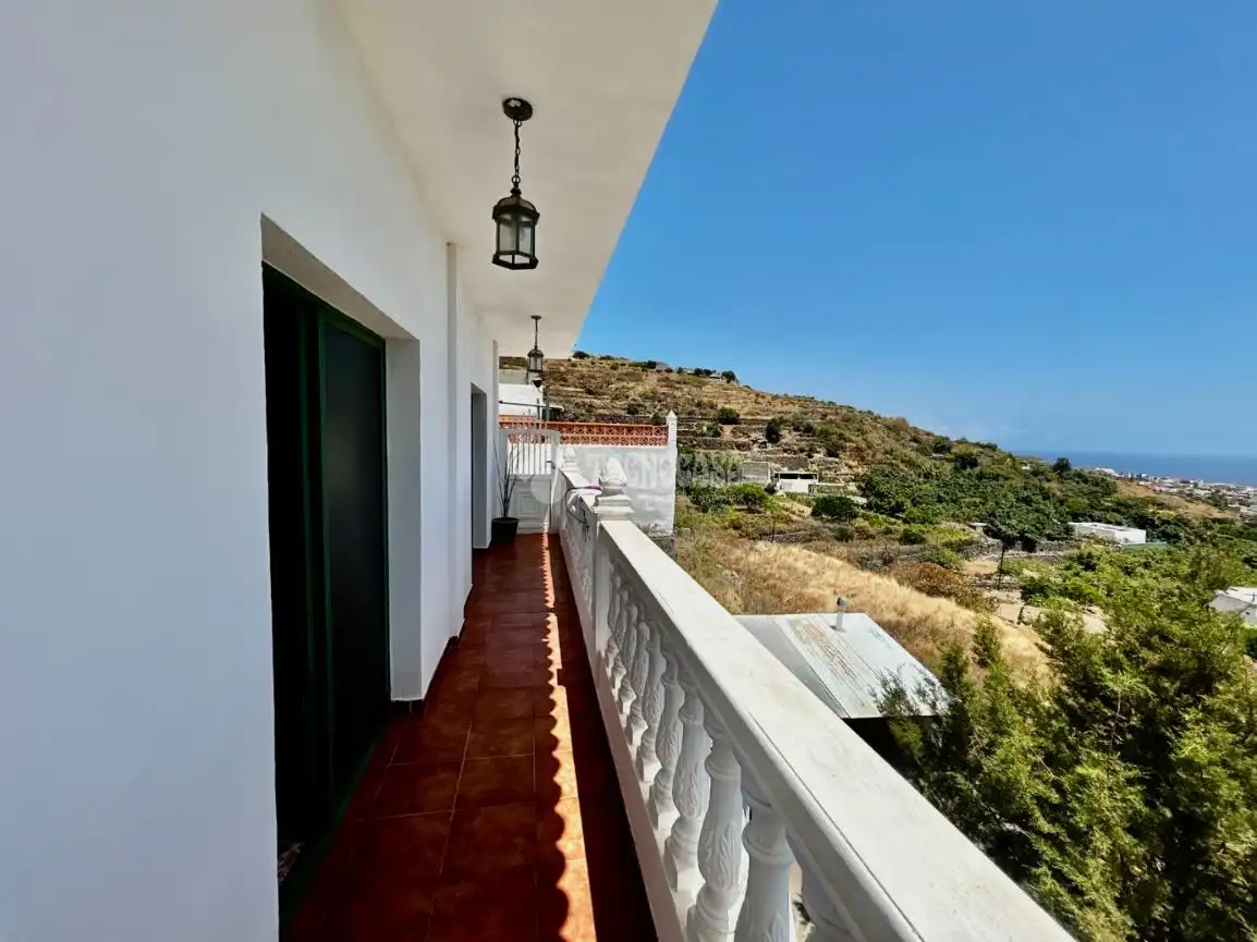 Vista exterior de Casa o chalet en venta en Güímar con Aire acondicionado, Jardín privado y Terraza