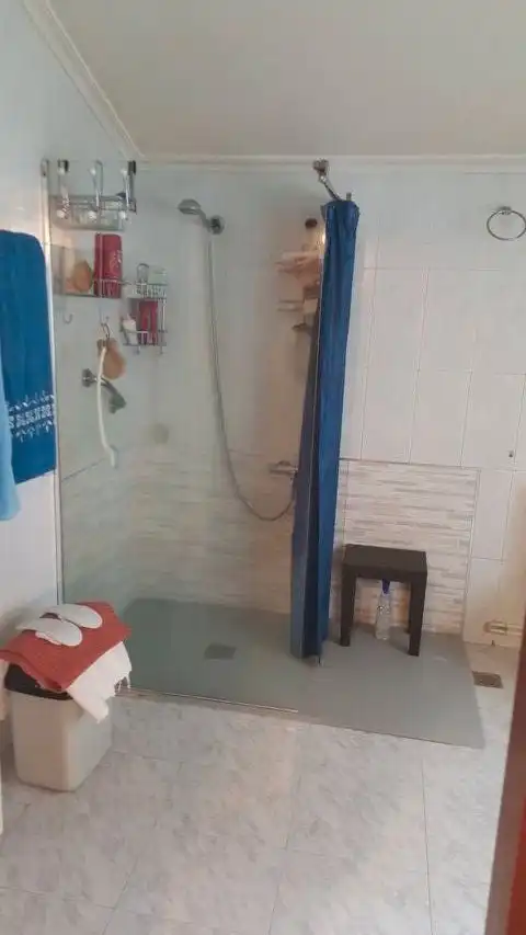 Baño de Casa o chalet en venta en Pontevedra Capital  con Calefacción, Jardín privado y Terraza