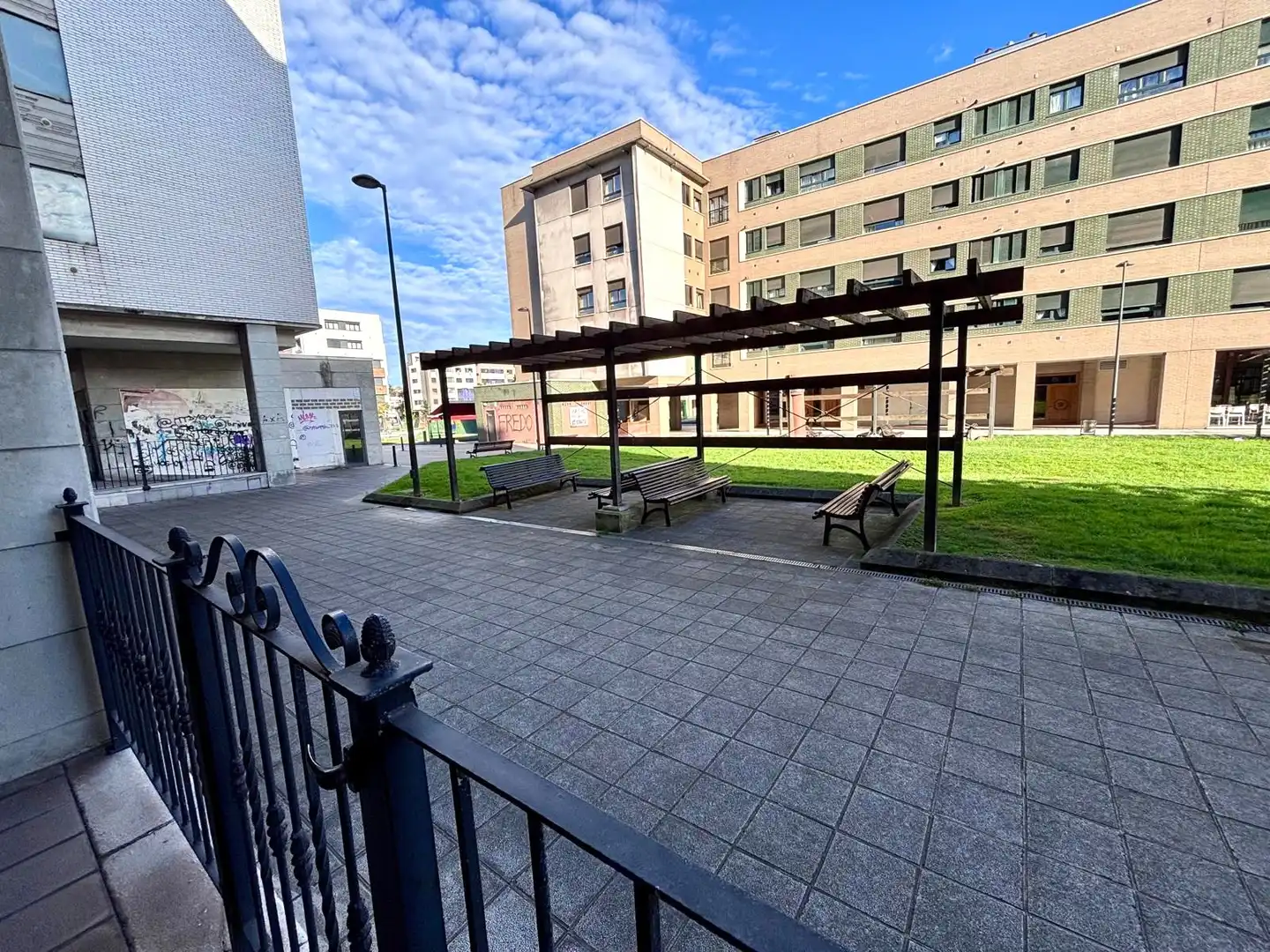 Terraza de Piso en venta en Gijón  con Calefacción, Parquet y Terraza