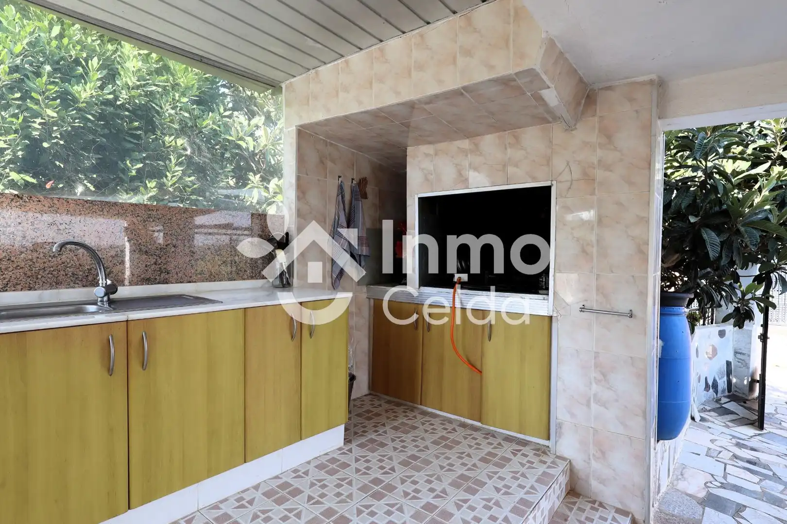 Terrassa de Casa o xalet en venda en Torrent amb Aire condicionat, Calefacció i Jardí privat