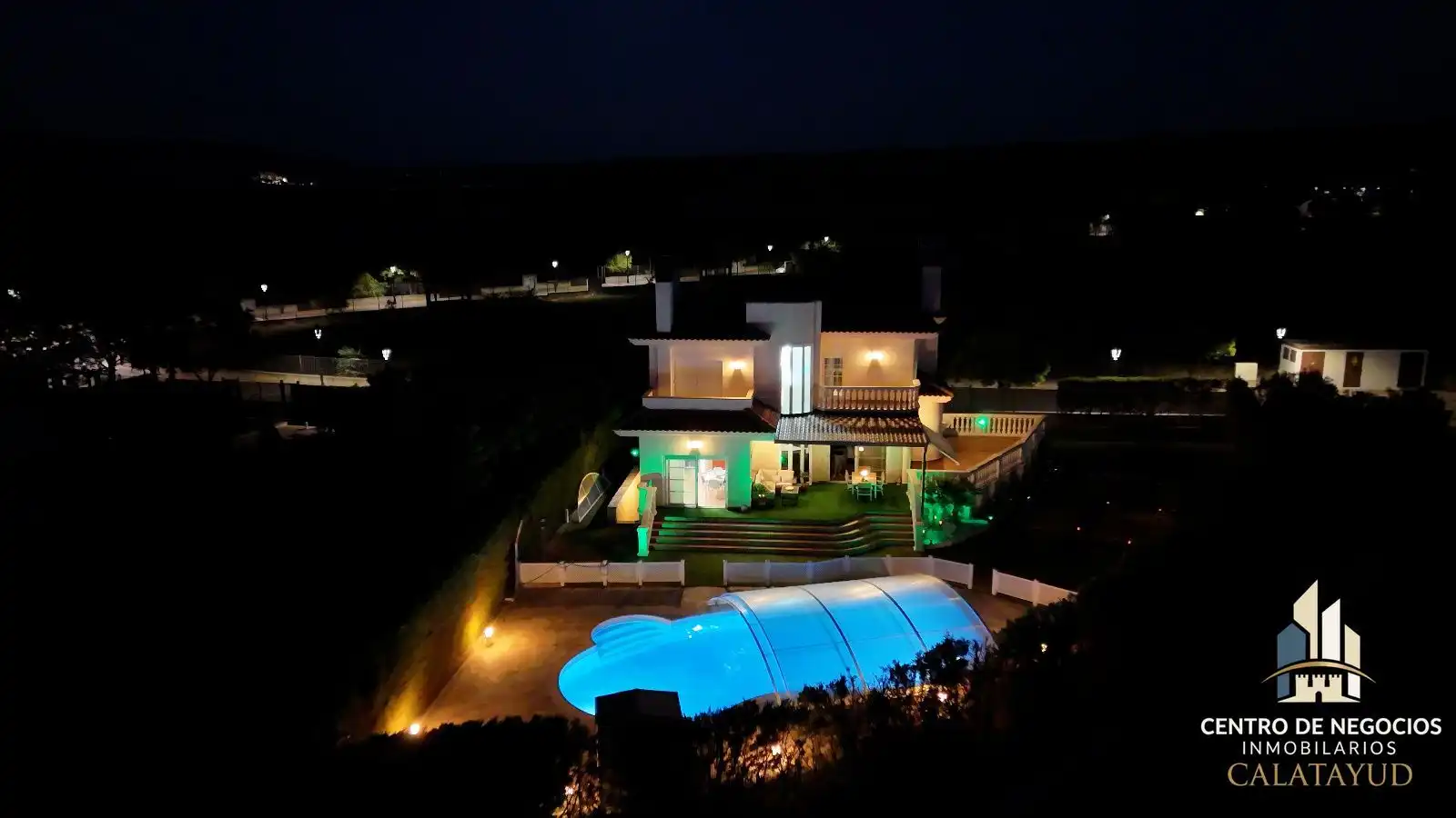 Piscina de Casa o xalet en venda en Calatayud amb Aire condicionat, Calefacció i Parquet