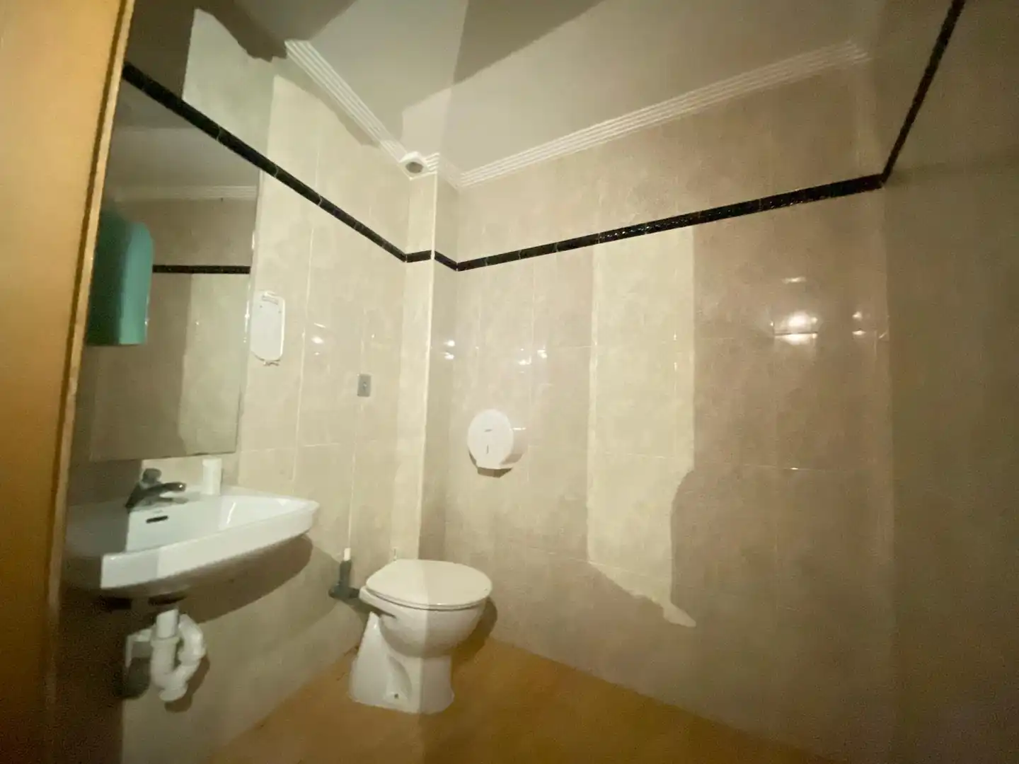 Business premises for sale in Calle Tejares, imagen 8