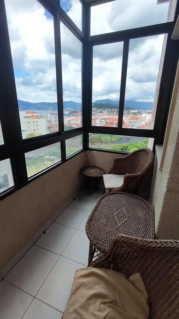 Terraza de Piso en venta en Vigo  con Calefacción, Trastero y Amueblado