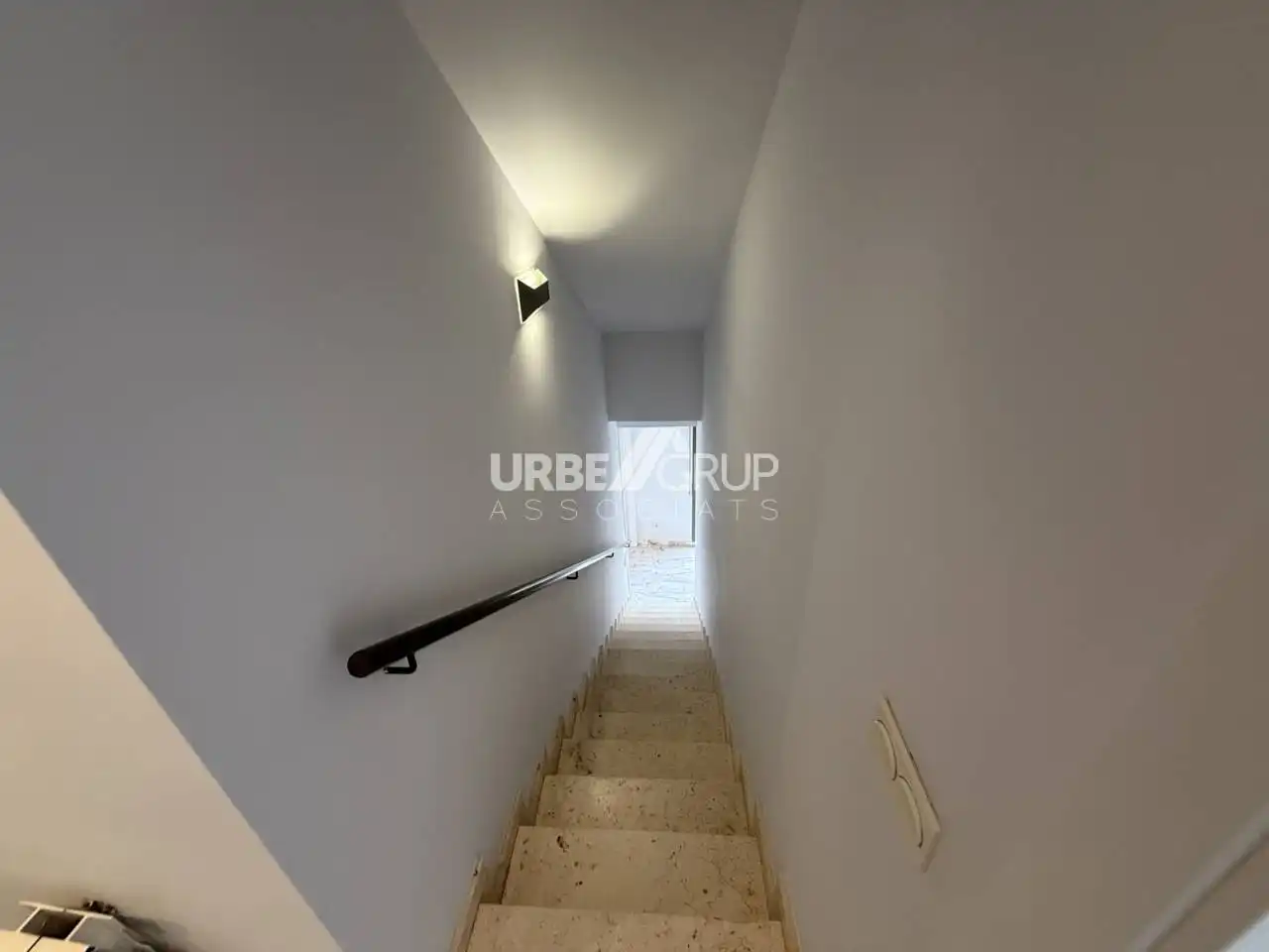 Dúplex de alquiler en Terrassa con Aire acondicionado, Calefacción y Terraza