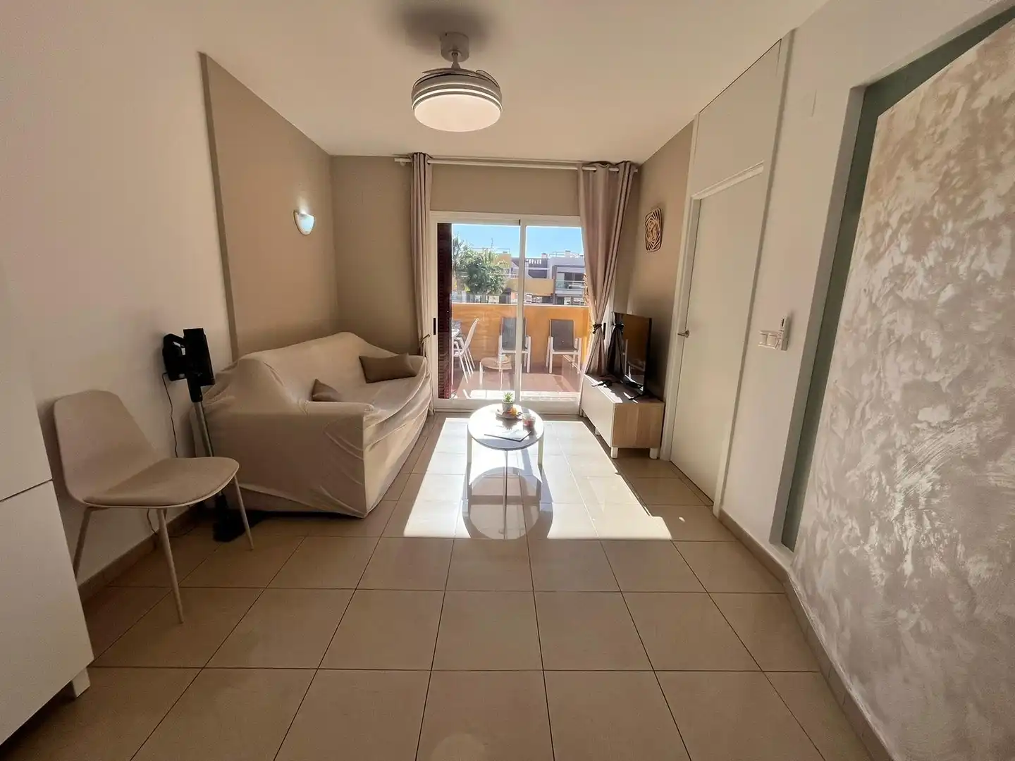 Sala de estar de Apartamento en venta en Orihuela con Aire acondicionado, Terraza y Piscina