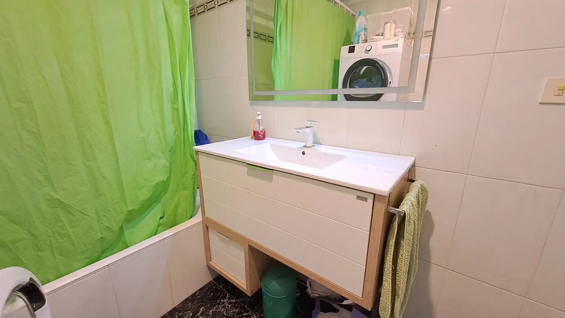 Badezimmer von Wohnung zum Verkauf in Bilbao  mit Heizung und Möbliert