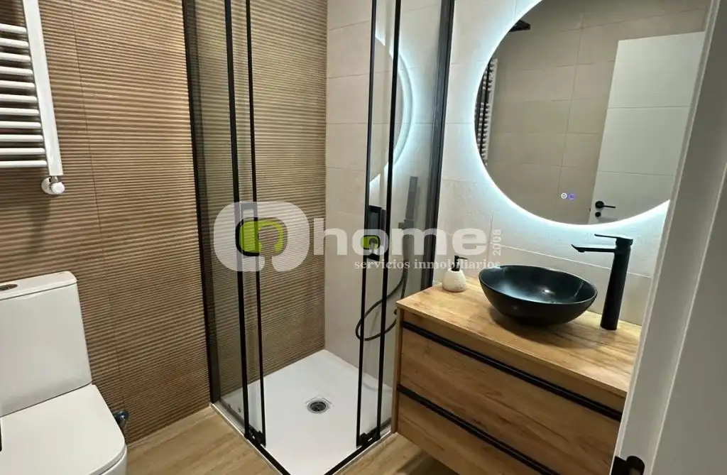 Bathroom of Flat for sale in Zamora Capital   with Heating, Terrace and Furnished