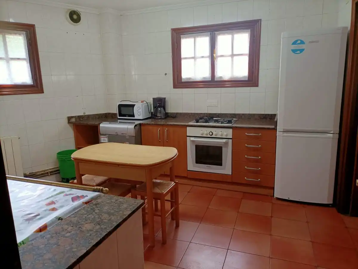 Cocina de Casa o chalet de alquiler en Sopuerta con Calefacción, Terraza y Balcón
