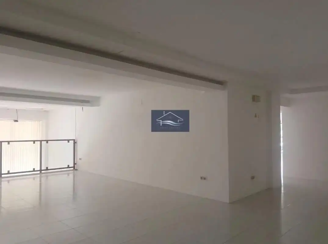Local comercial de lloguer a Carrer Foglietti, imagen 2