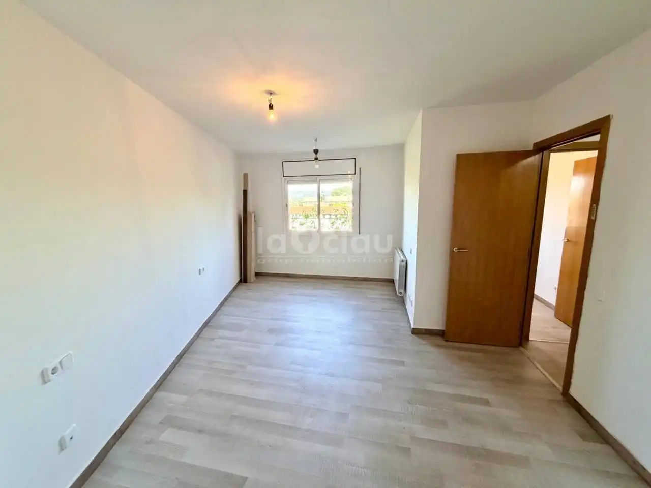 Dormitori de Apartament en venda en Vic amb Calefacció
