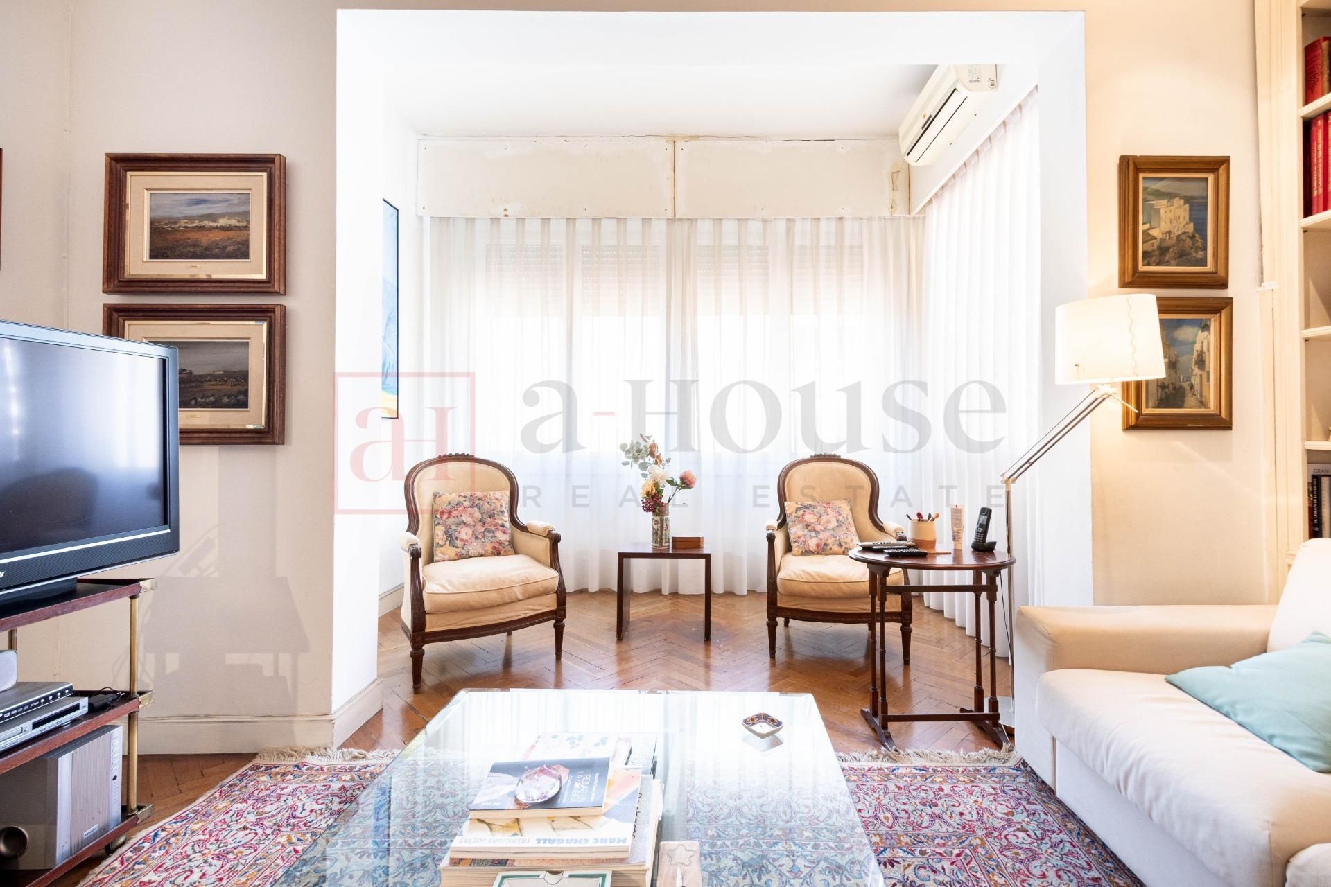 Sala d'estar de Pis en venda en  Barcelona Capital amb Aire condicionat, Parquet i Terrassa