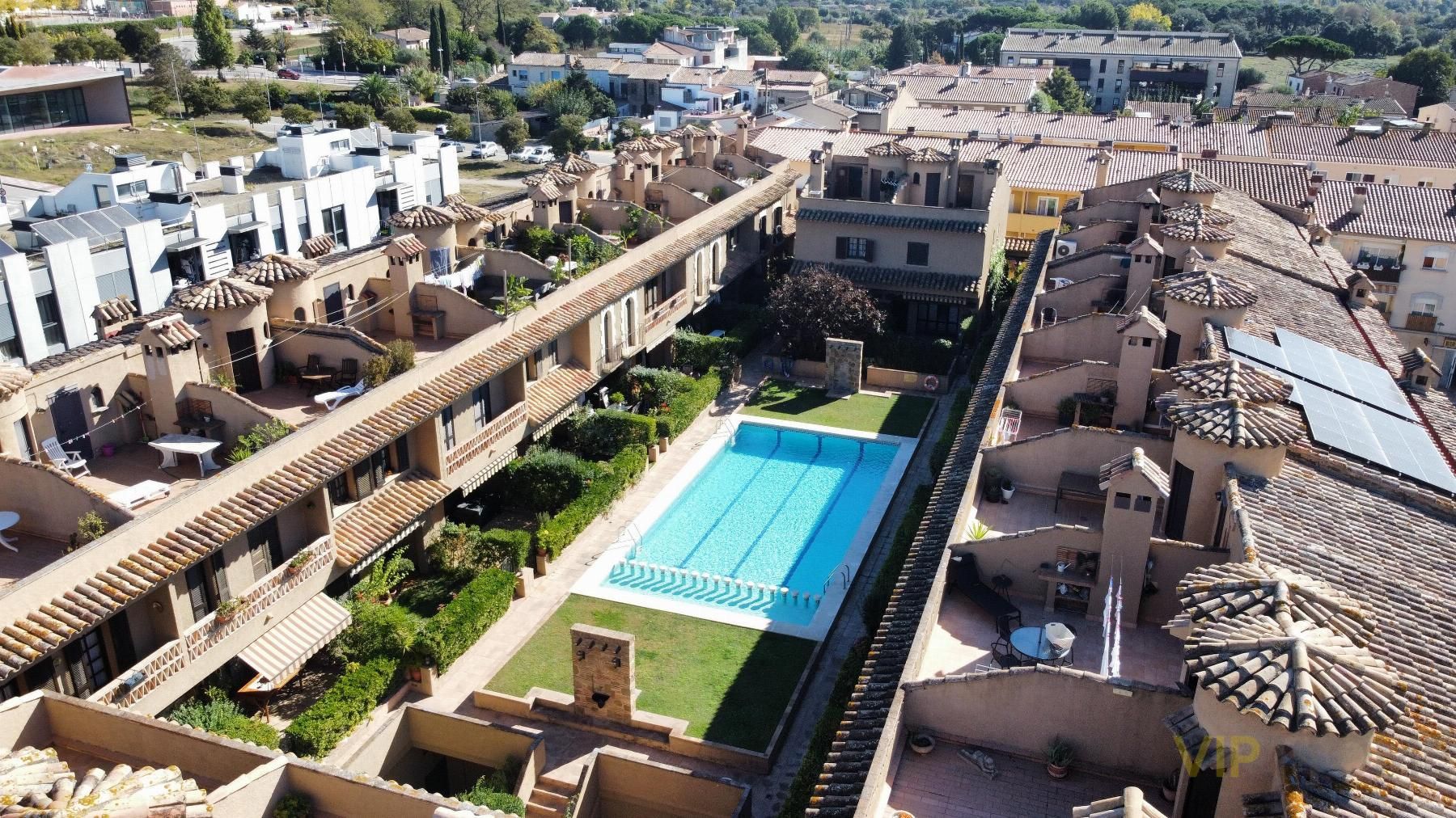 Piscina de Casa adosada en venda en Santa Cristina d'Aro amb Aire condicionat, Calefacció i Terrassa