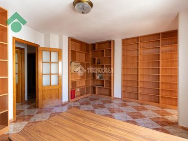 Flat with lift for sale in Almuñecar centro