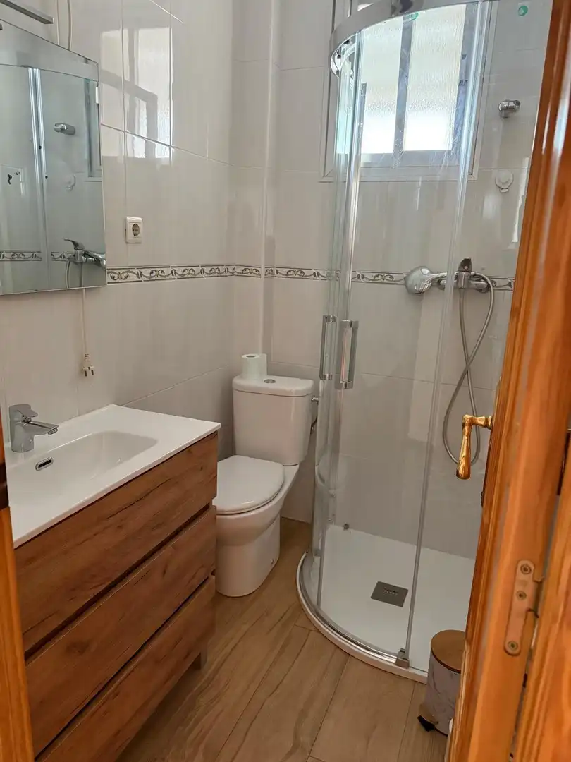 Baño de Piso en venta en Petrer con Aire acondicionado y Balcón