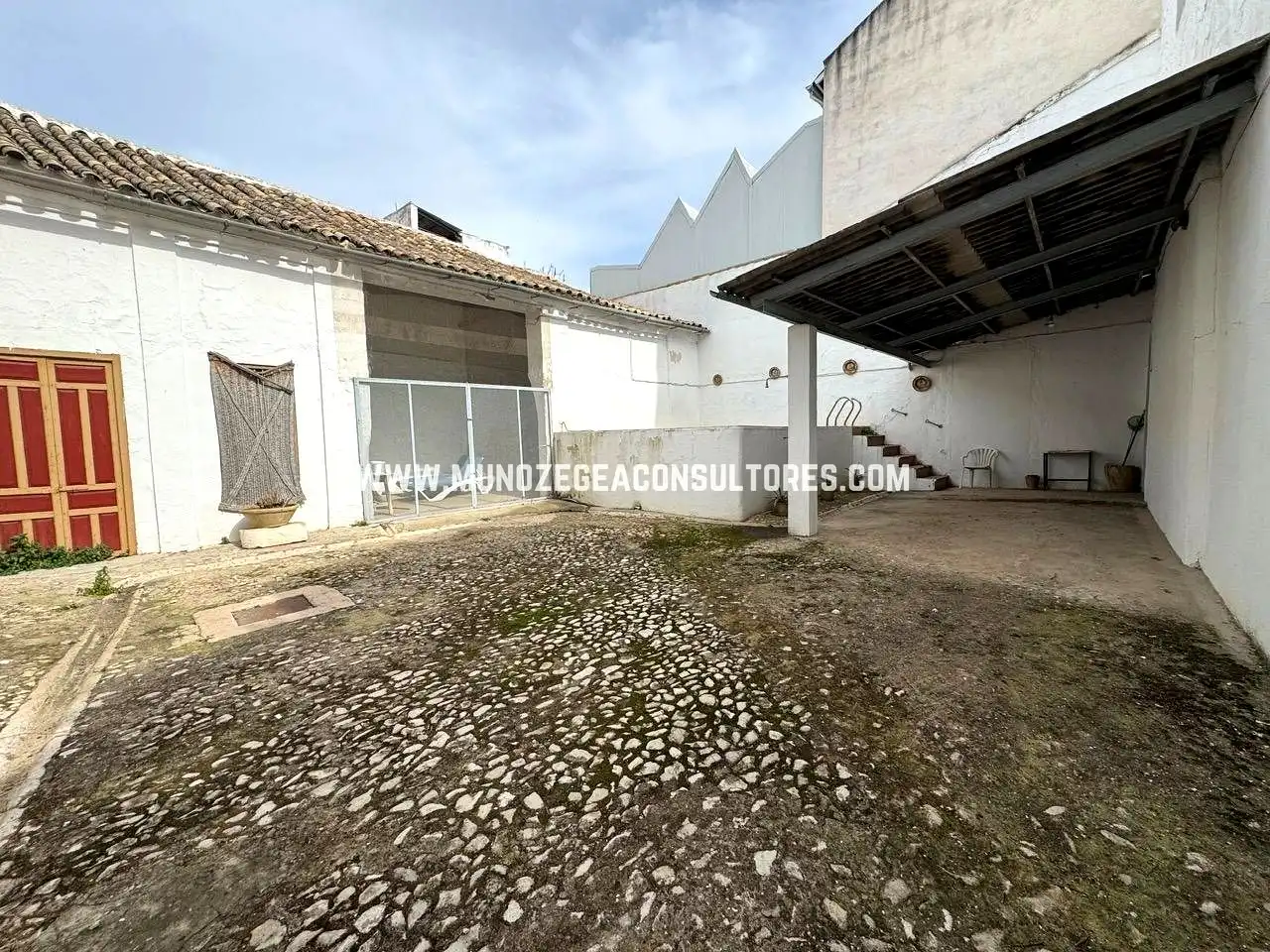 Vista exterior de Casa o chalet en venta en Lucena con Aire acondicionado, Jardín privado y Piscina