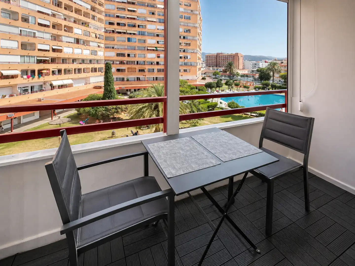 Terraza de Estudio en venta en Roses con Aire acondicionado, Parquet y Amueblado