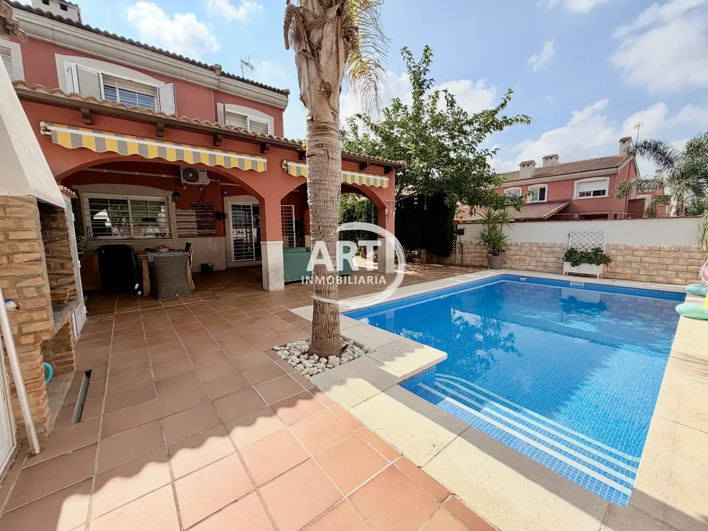 Jardí de Casa adosada en venda en La Pobla de Vallbona amb Aire condicionat, Calefacció i Jardí privat