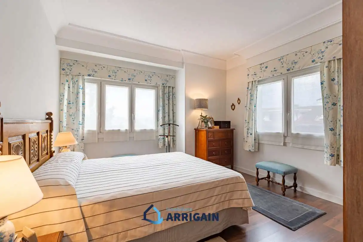 Habitación de Dúplex en venta en Donostia - San Sebastián  con Calefacción, Jardín privado y Terraza