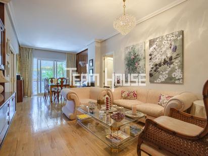 Living room of Flat for sale in  Madrid Capital  with Terrace