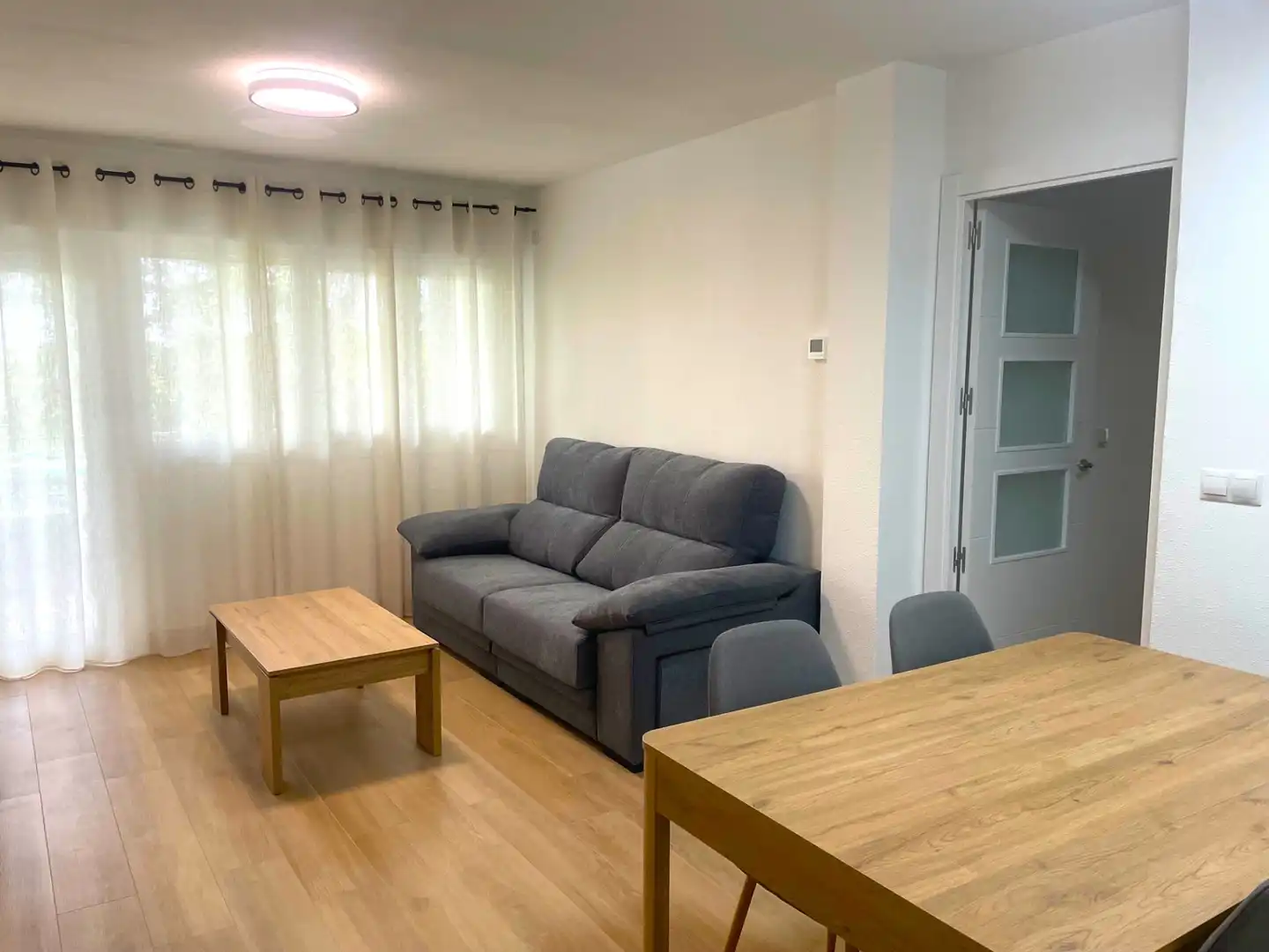 Sala de estar de Piso de alquiler en Fuenlabrada con Calefacción, Terraza y Amueblado