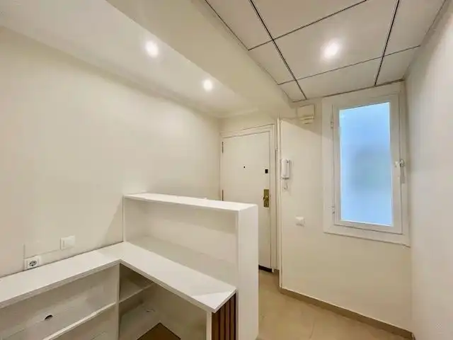 Bureau avec ascenseur à louer à August, imagen 17