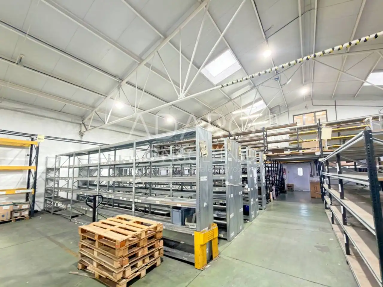 Nau industrial en venda en Torrejón de Ardoz