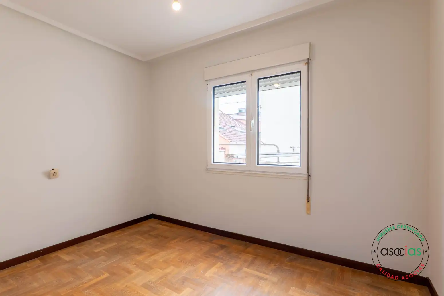 Dormitori de Pis en venda en Gijón  amb Calefacció i Parquet