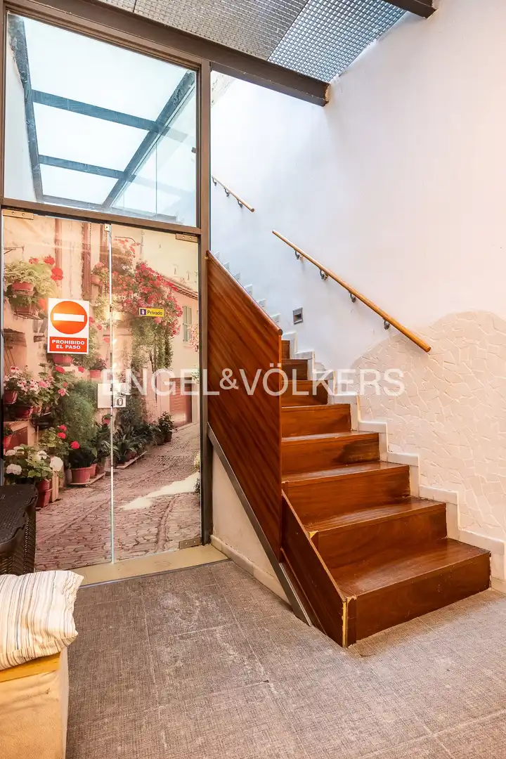 Casa adosada en venda en Sevilla amb Aire condicionat, Calefacció i Balcó
