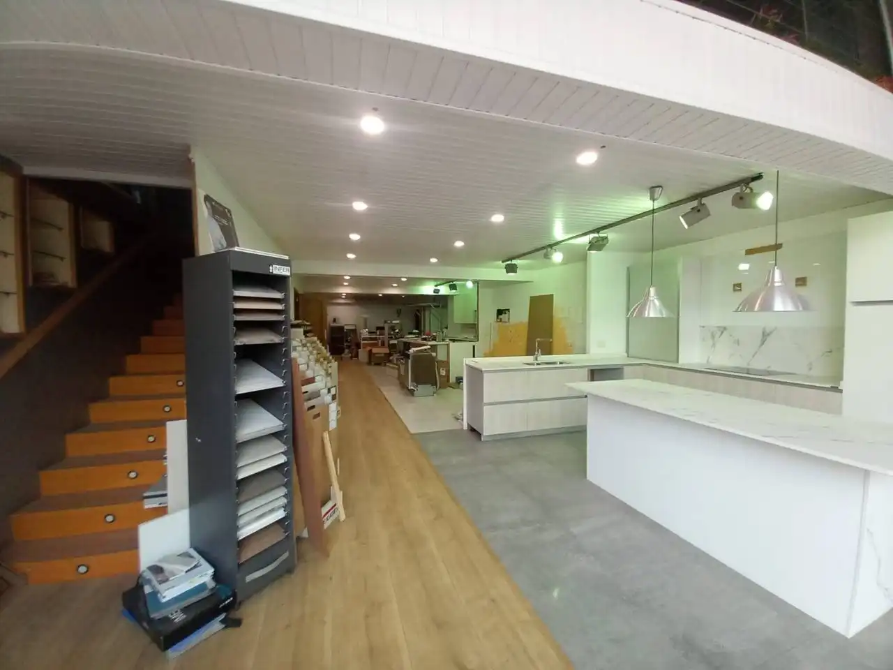 Local comercial en venda a Avenida LERIDA