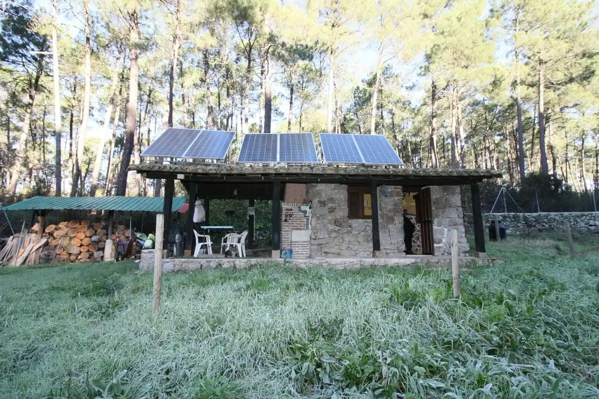 Vista exterior de Finca rústica en venda en Santa Cruz del Valle amb Internet