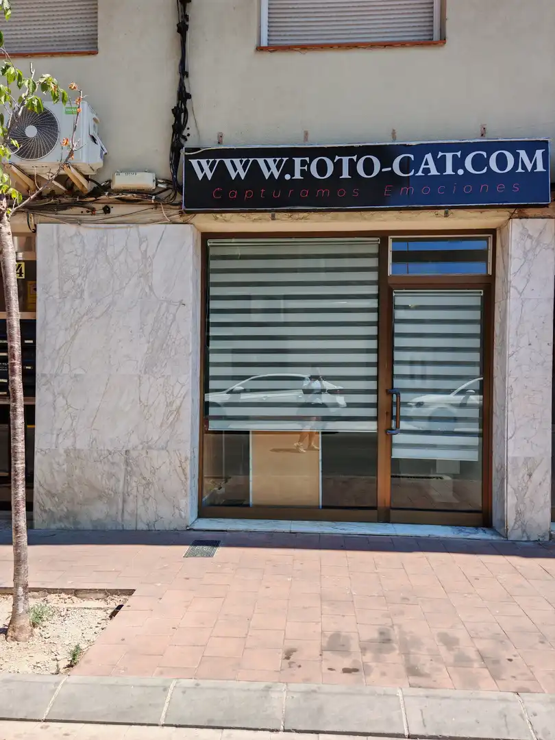 Local comercial en venda a de Catalunya 4