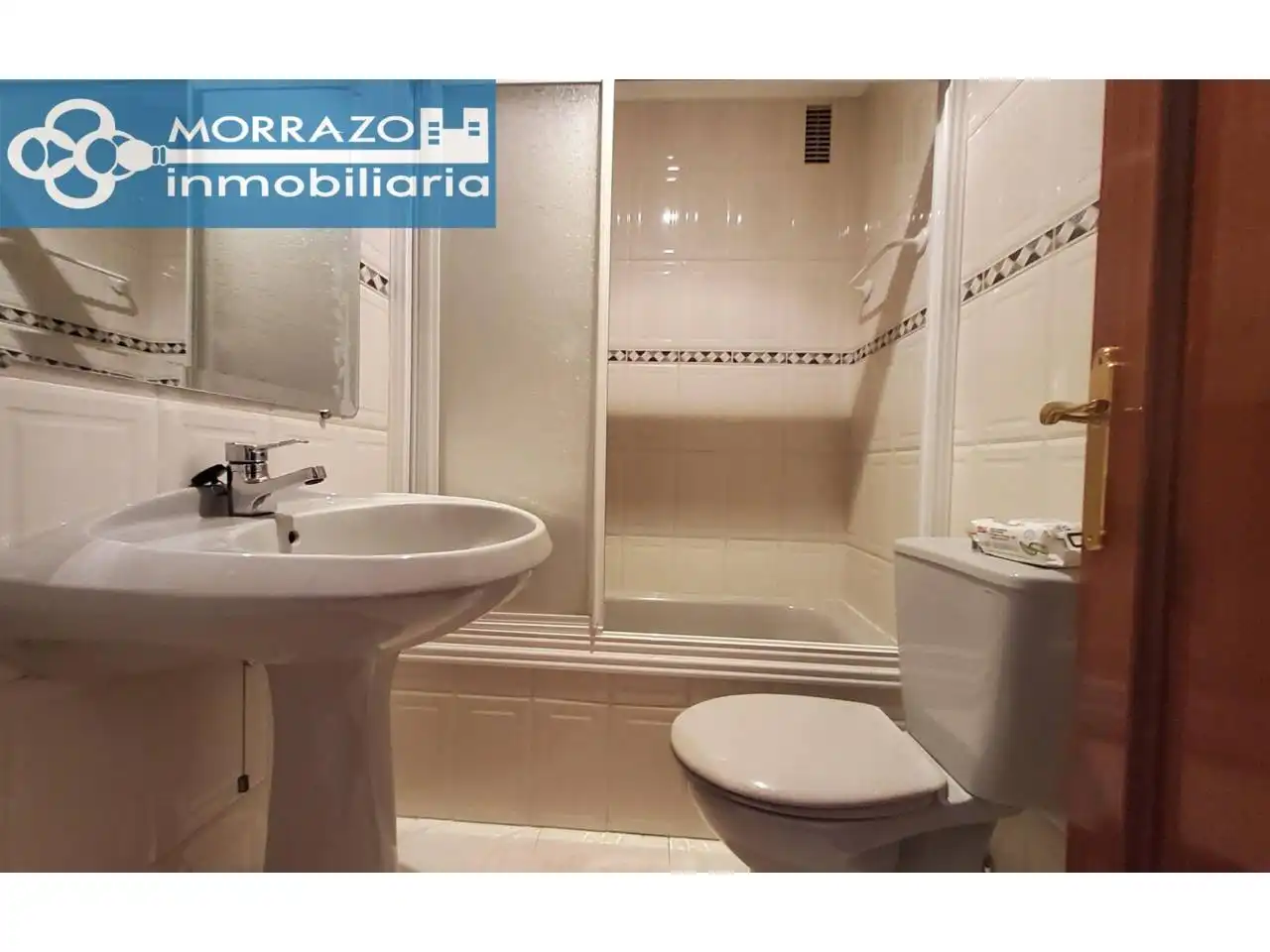 Bathroom of Flat for sale in Bueu  with Heating and Storage room