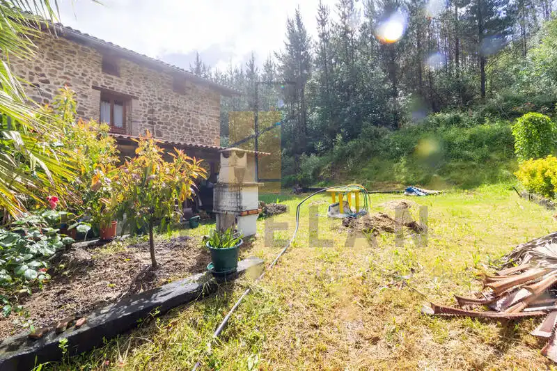 Finca rústica en venta en Orozko con Calefacción, Jardín privado y Piscina